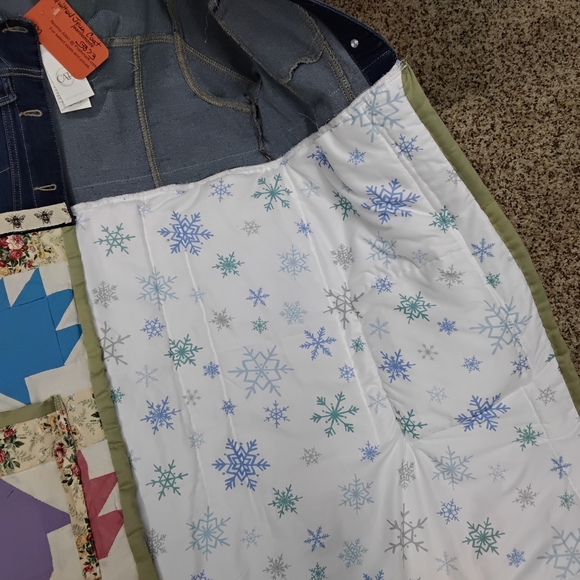 3873 Size Medium Quilted Patchwork Jean Jacket with Multicolor Leaves - Picture 5 of 7